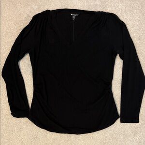 Athleta L long sleeve Outbound Tee